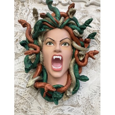 Medusa Yılan Saçlı Kadın