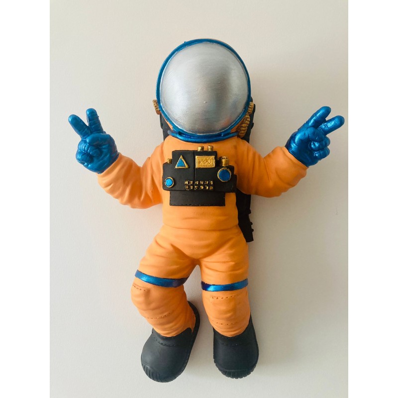 Astronot Duvar Biblo